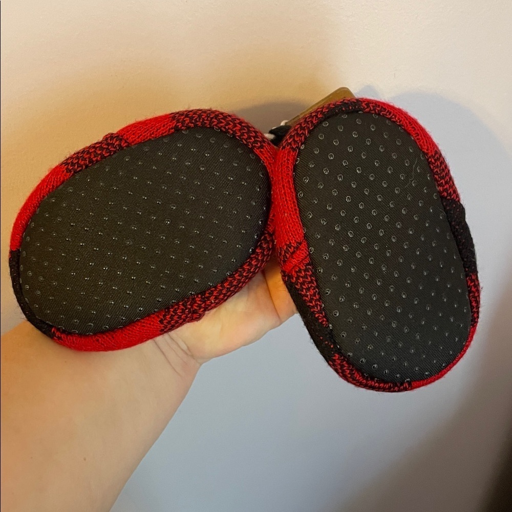 Dearfoams Memory Foam Red Black Buffalo Check Baby Bear Limited Edition Slippers - Picture 10 of 16